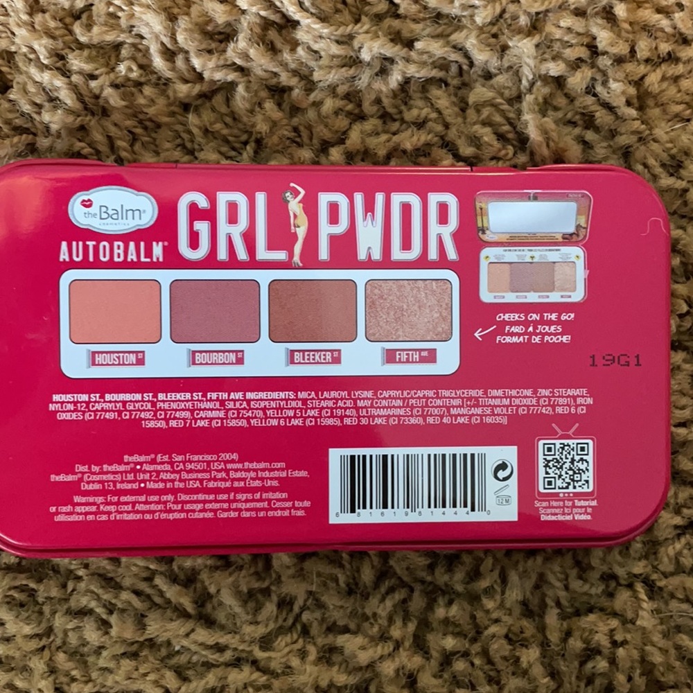 Blush - Picture 3 of 5